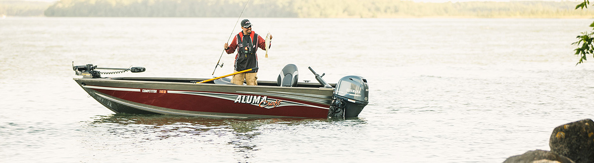 boat Alumacraft of Castle Rock Marine at N7107 State Road 58